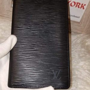 LOUIS VUITTON WALLET
